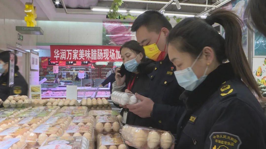 随季节变换调整家居装饰，营造时令氛围