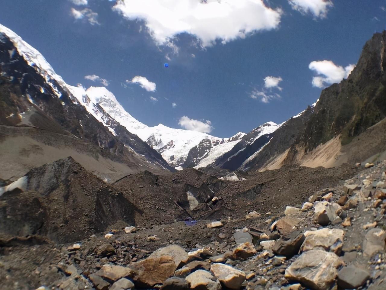 高山冰川区域，科研与教育的融合探索