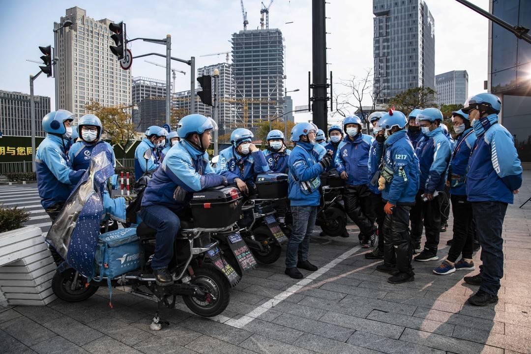 科技进步对劳动市场的重塑与变革