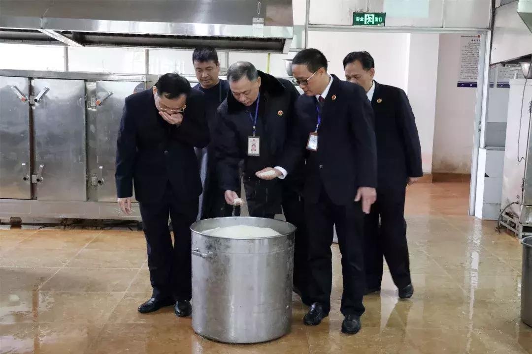 城市餐饮卫生抽查结果公示，市民饮食安全更有保障