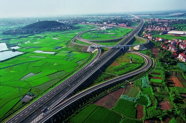 高速公路服务区蜕变，打造综合旅游休息站